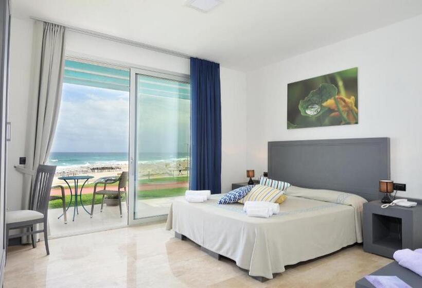 اتاق خانوادگی با چشم‌انداز دریا, Bellevue Sardinia Resort, Affiliated by Meliá
