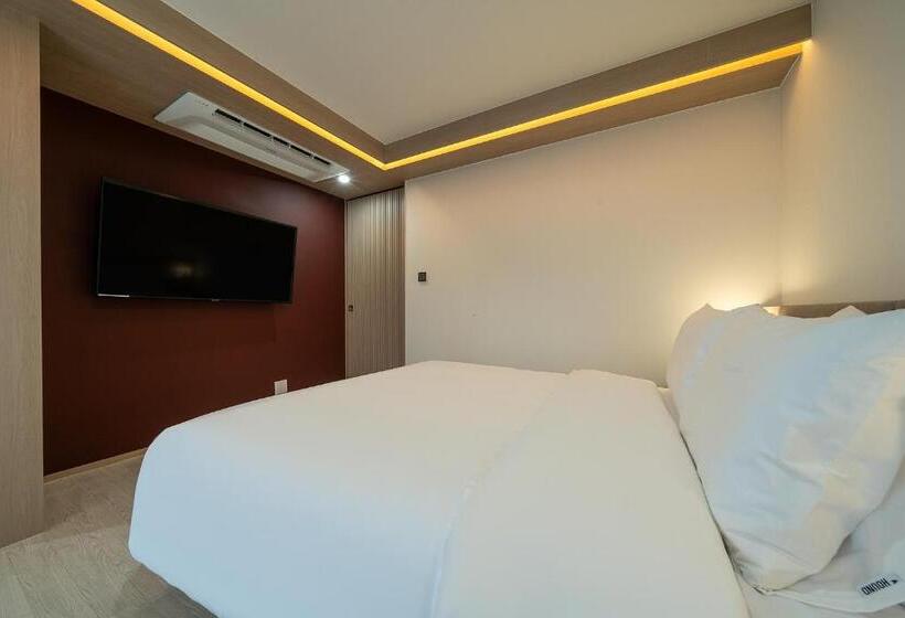 اتاق پرمیوم, Hound Hotel Gimhae Samgye