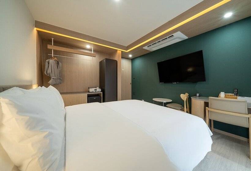 اتاق لوکس, Hound Hotel Gimhae Samgye
