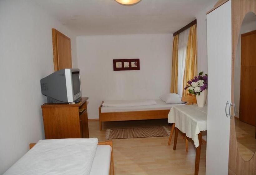 Номер Стандарт Индивидуальный с Балконом, Der Trattner   Hotel Trattnerhof & Hotel Schöcklblick