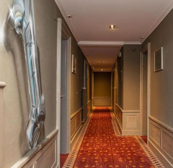 Номер Стандарт Трехместный, Central, Spa & Lounge Bar