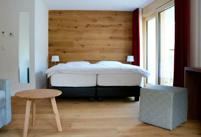 Номер Стандарт Вид на Сад, Guarda Lodge