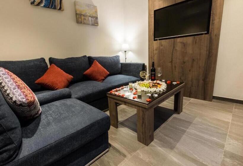 Полулюкс с Бассейном, Rasia Hotel Jeddah