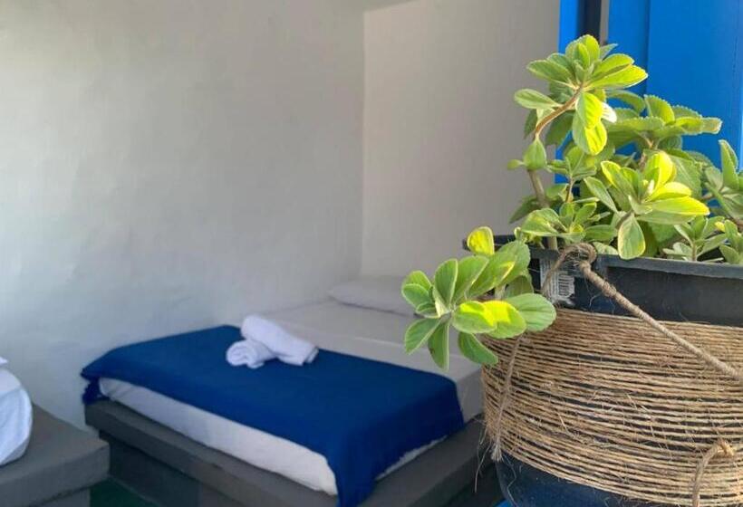 Triple Room Sea View, Dumangue Kite House