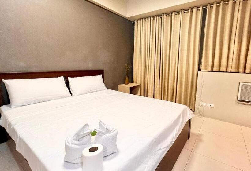 Люкс Повышенной Комфортности, Elegant Condo Hotel Across Naia Airport Terminal 3 Newport City