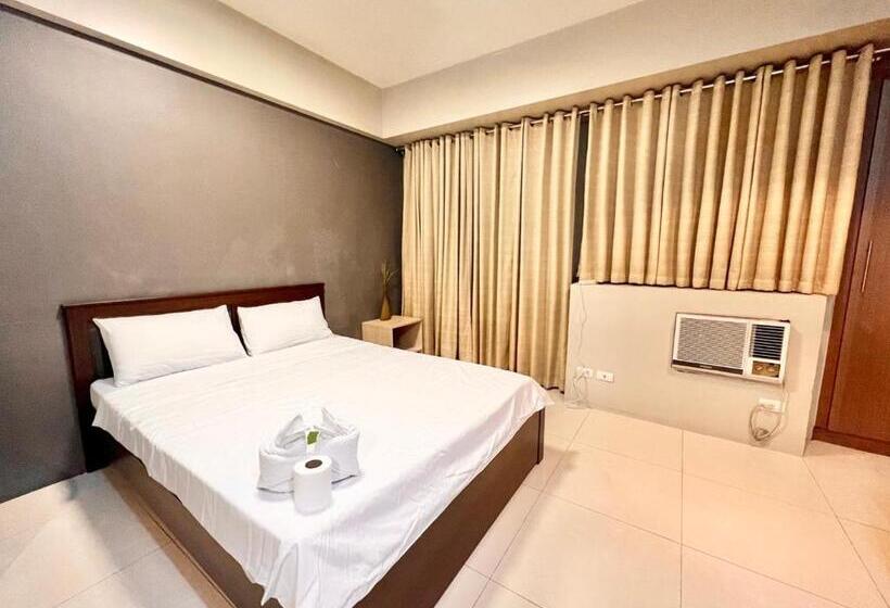 Люкс Повышенной Комфортности, Elegant Condo Hotel Across Naia Airport Terminal 3 Newport City