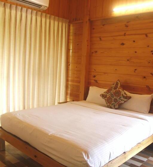 Номер Deluxe, Riverside County Resort