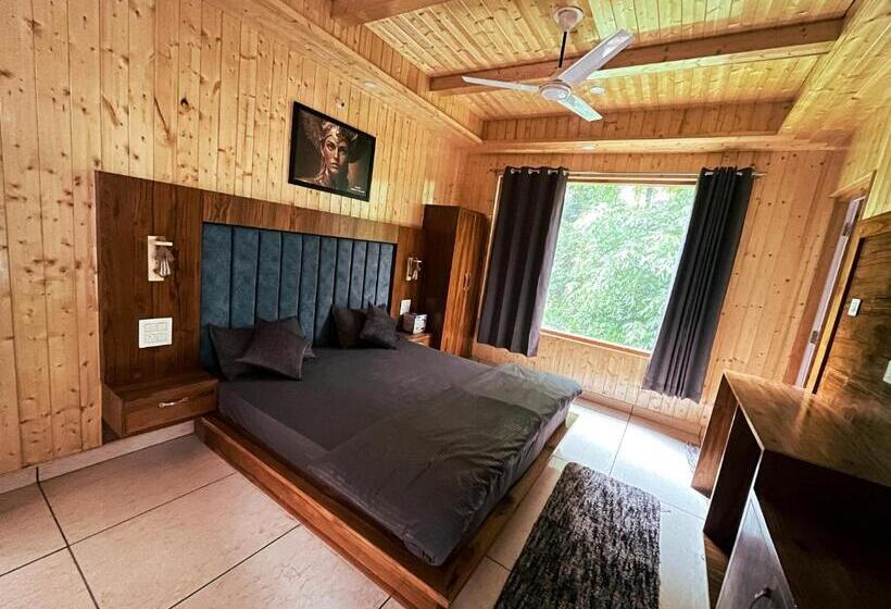 キングサイズベッドのスーペリアルーム, Odin Hostel Kasol