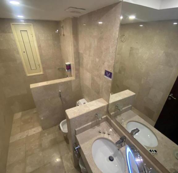 Quarto Triplo Estandar, Rafahya Hotel Makkah
