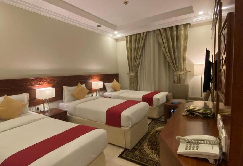 Quarto Triplo Estandar, Rafahya Hotel Makkah