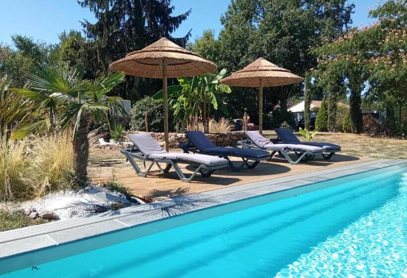 Номер Стандарт, Mas Des Vignes Piscine Chauffée