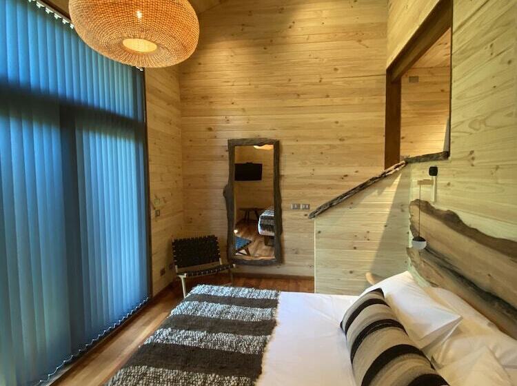 Полулюкс, Ni Newen Hotel & Lodge