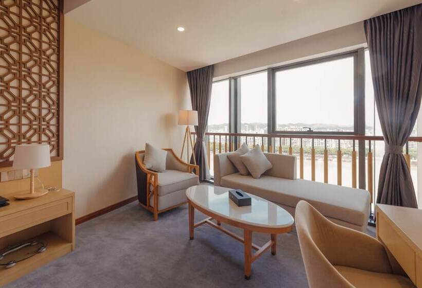 سوییت اجرایی, White Swan Guest House Meizhou