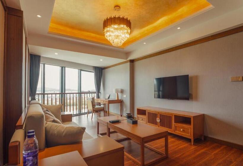 سوئیت دولوکس با چشم‌انداز رودخانه, White Swan Guest House Meizhou