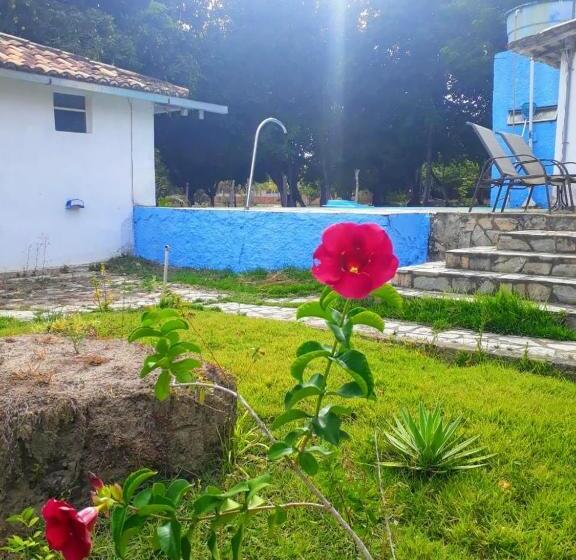 이코노미 트리플 룸, Sitio Santo Antonio