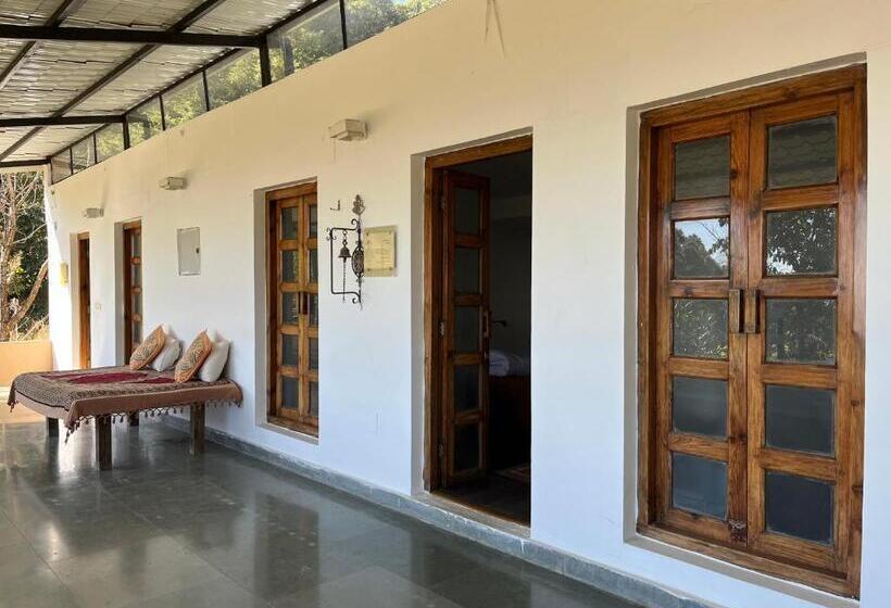 豪华房间, Dunagiri Retreat