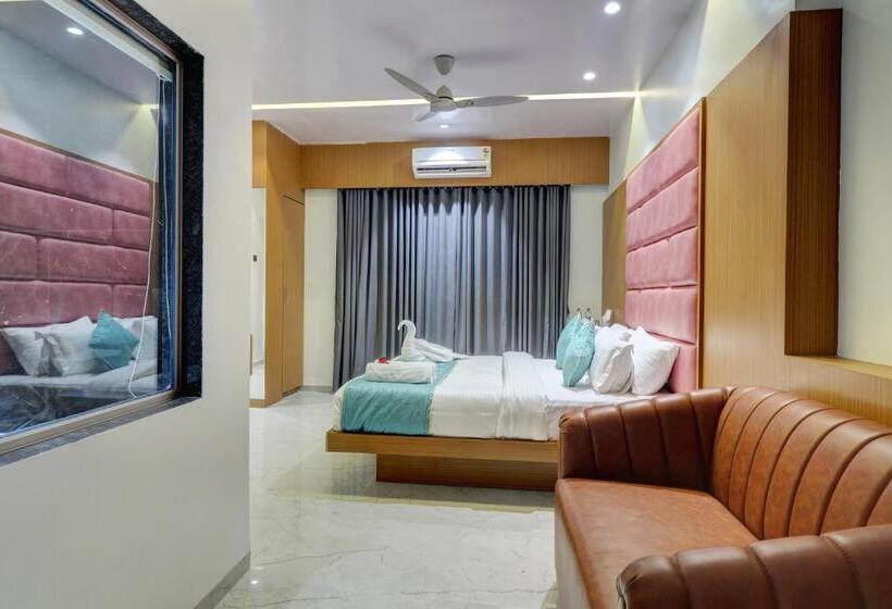 Suite, Radhe Residency