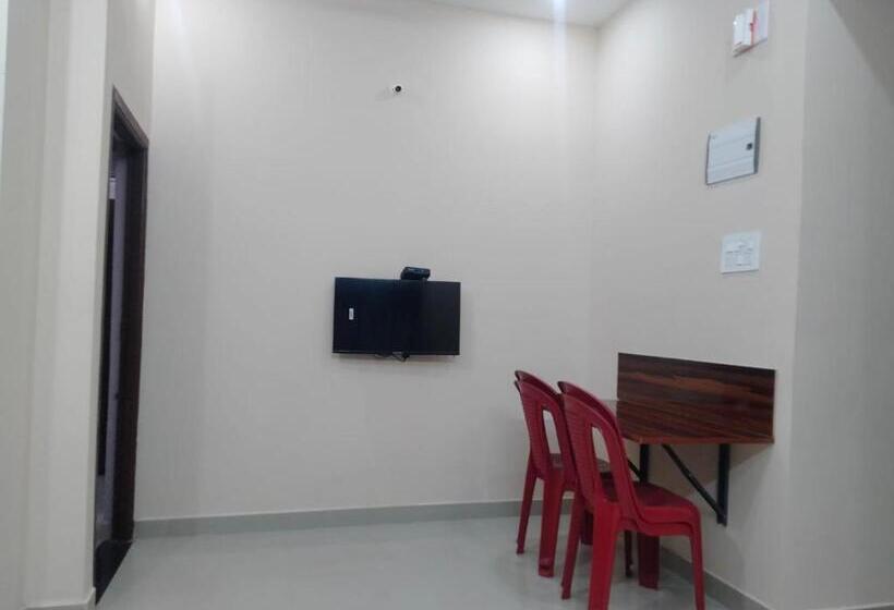 Семейный Номер Deluxe, Alif Serviced  Apartments