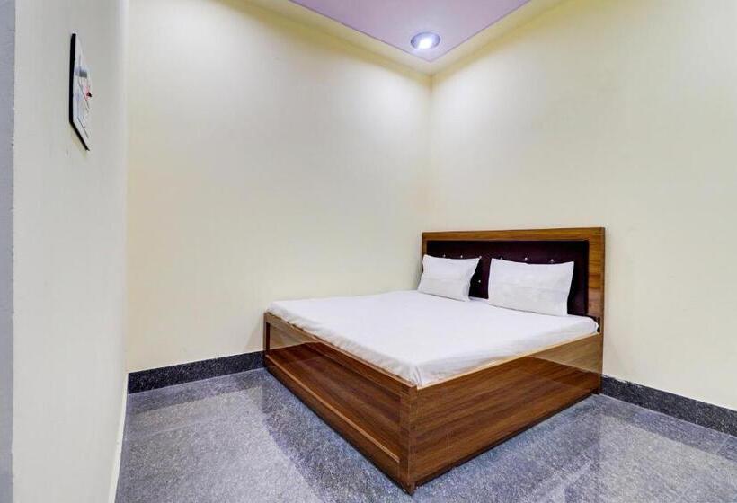 Трехместный Номер Классика, Oyo 8209 The Park Ovo Hotal