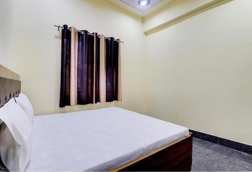 Трехместный Номер Классика, Oyo 8209 The Park Ovo Hotal
