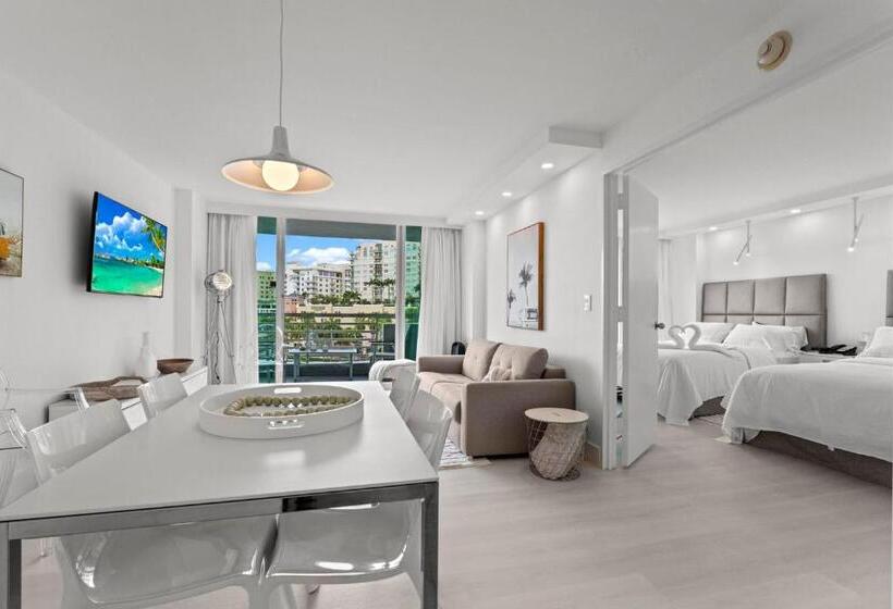 １ベッドルームのデラックスアパートメント, Luxury Condo Hotel With Full Kitchen, Located At 5 Mints Walk To The Beach