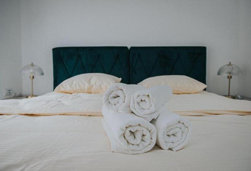اتاق لوکس, Leo Luxury Rooms I Apartments