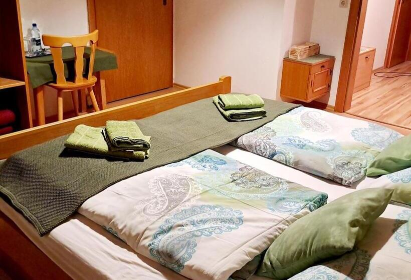 ファミリールーム, Almgasthof Spitzer