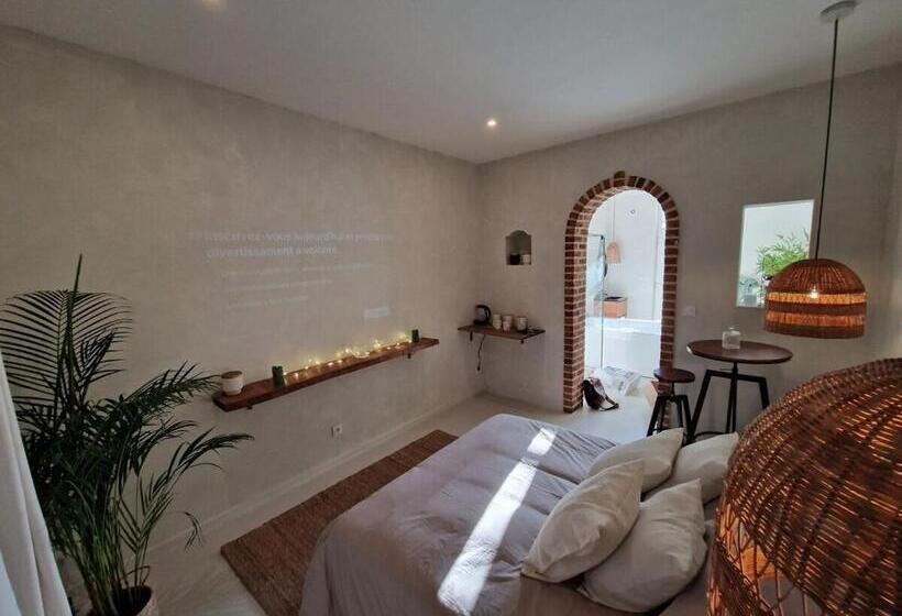 Люкс, Maison Marceau Suite And Spa