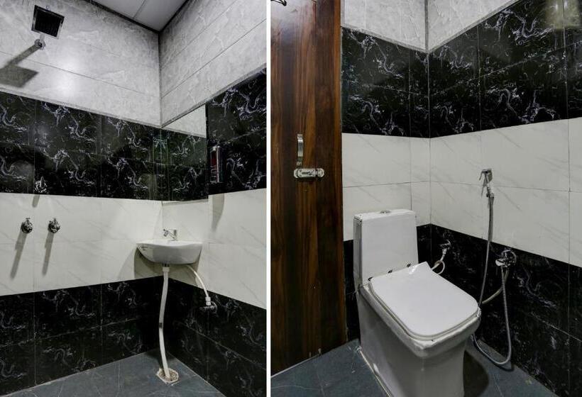 اتاق کلاسیک سه تخته, Collection O Hotel Always Welcome