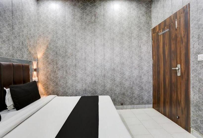 اتاق کلاسیک سه تخته, Collection O Hotel Always Welcome