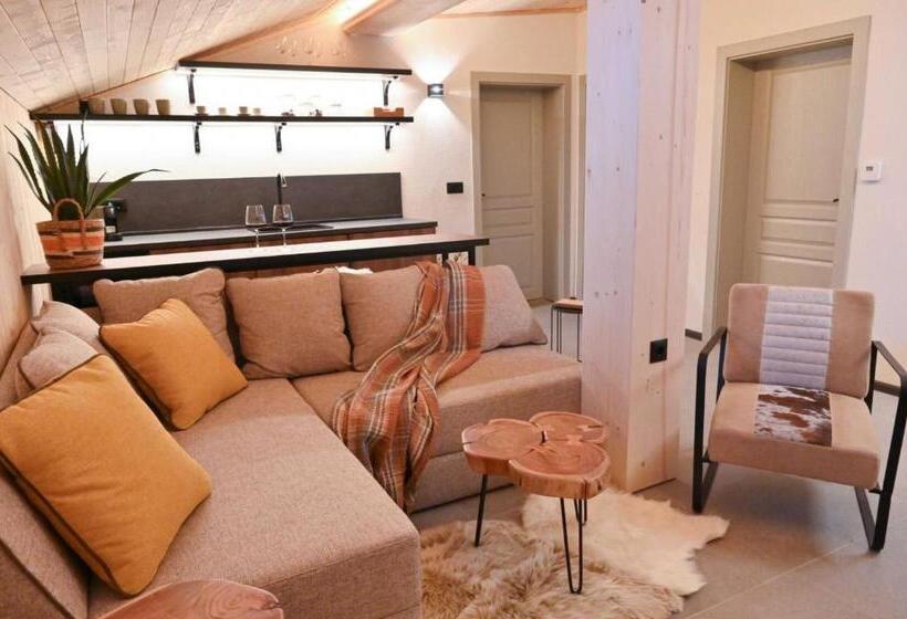 Апартаменты 1 Спальня с Видом, Marand Boutique Apartments