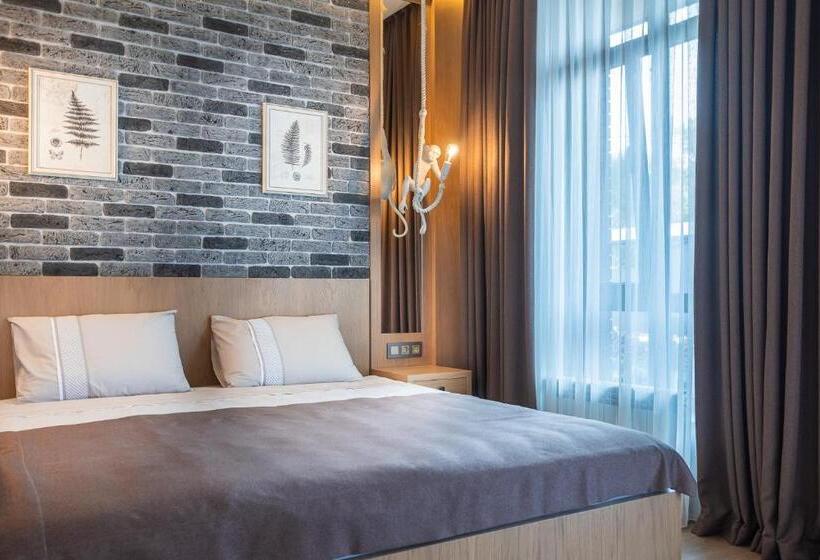 سوییت, Apart Hotel Colibri
