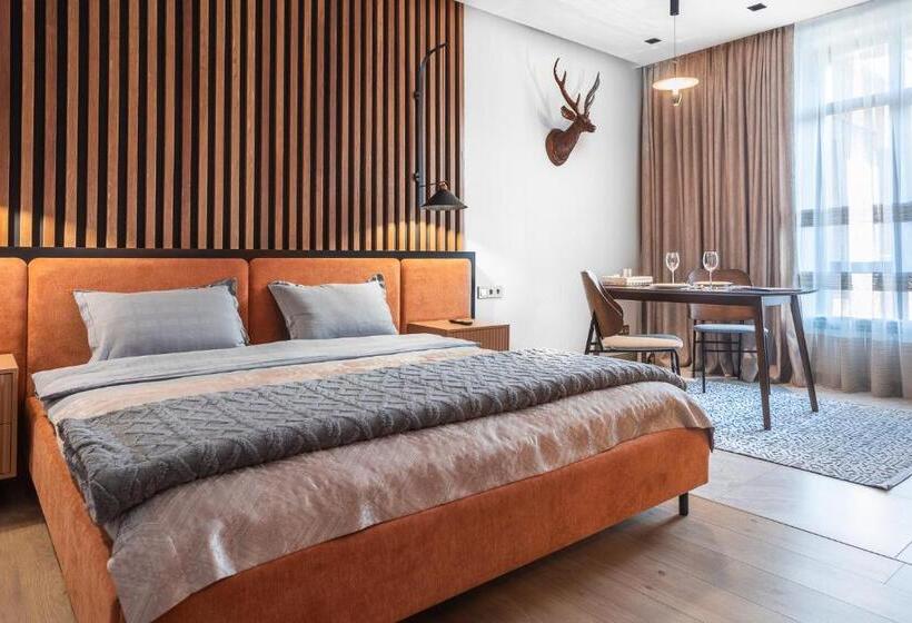 سوییت, Apart Hotel Colibri