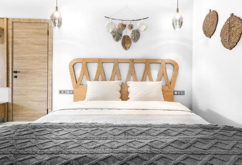 سوییت جونیور, Apart Hotel Colibri