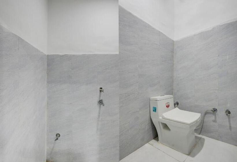 Трехместный Номер Классика, Oyo Kittu Hotel And Restaurant