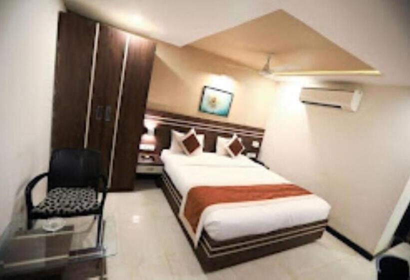 اتاق استاندارد با تخت بزرگ, The Suncity Hotels In Bhubaneswar Odisha
