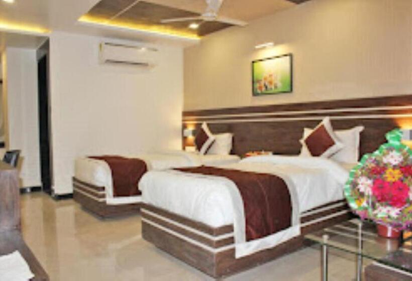 اتاق استاندارد با تخت بزرگ, The Suncity Hotels In Bhubaneswar Odisha