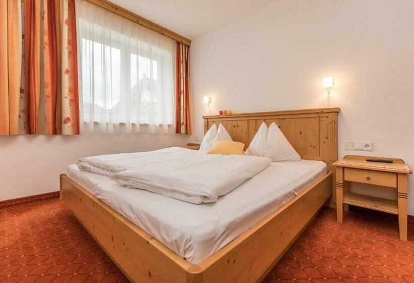 آپارتمان ممتاز دوخوابه رو به مناظر, Alpenhof Apartments