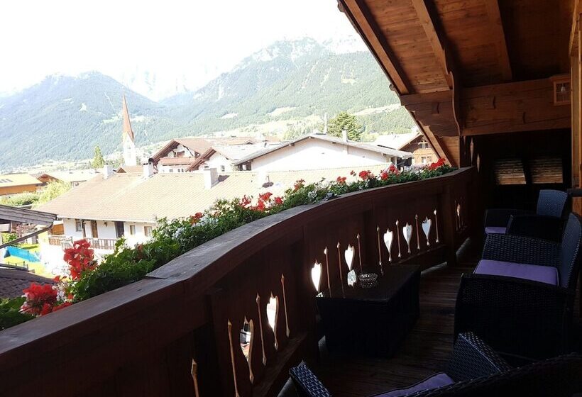 家庭间, Alpenstolz