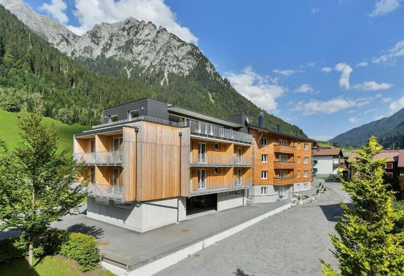 Апартаменты 2 Спальни с Балконом, Alpine Lodge Klösterle Am Arlberg