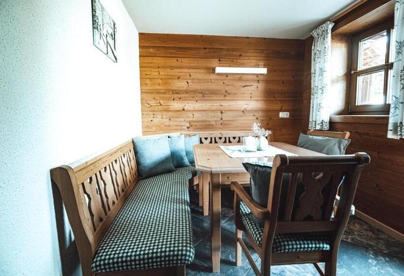 Апартаменты 2 Спальни, Chalets Grosslehen