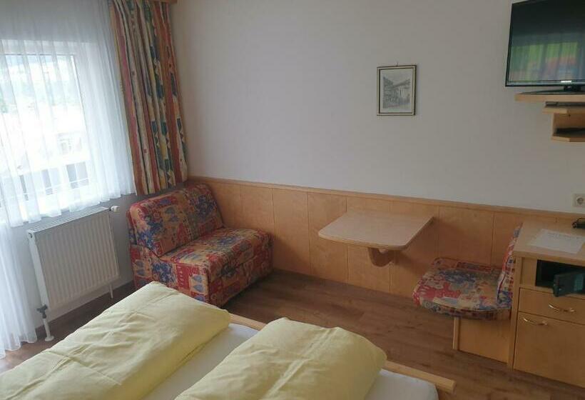 침실 3개 아파트, Haus Hubertus