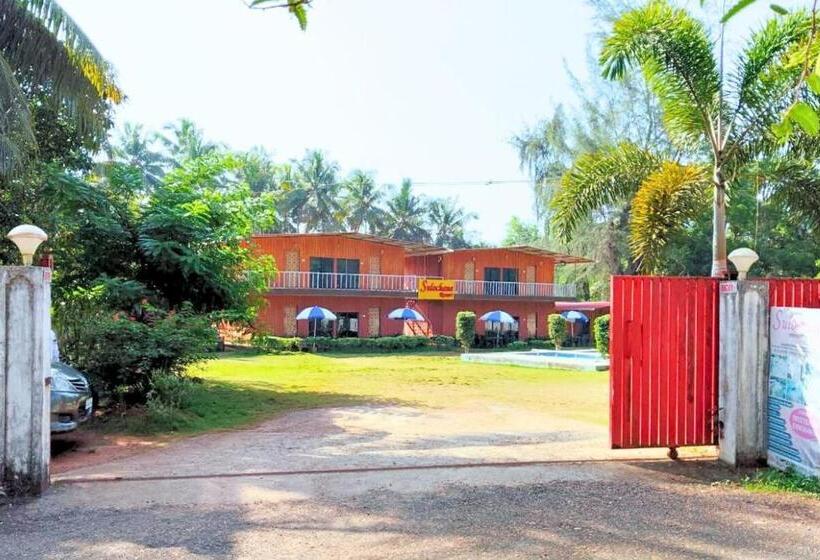 Полулюкс Вид на Бассейн, Sulochana Resort