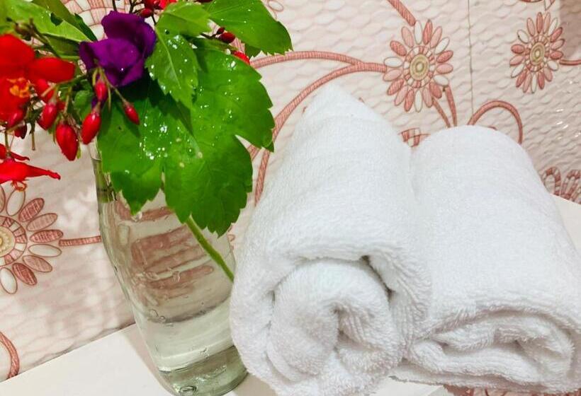 اتاق لوکس, Villa Mandala Guest House