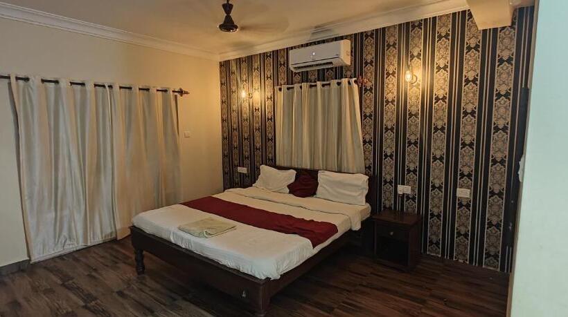 اتاق استاندارد با چشم‌انداز دریا, Budget Baga Beach Resort Goa