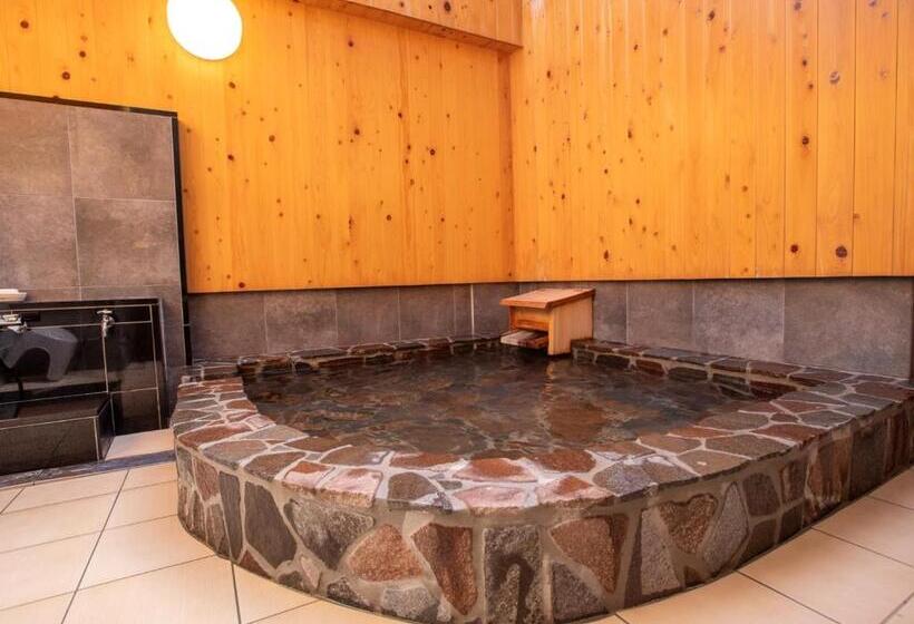 Четырехместный Номер Стандарт, Ryokan Hitaya