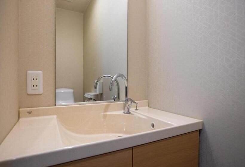 Четырехместный Номер Стандарт, Ryokan Hitaya