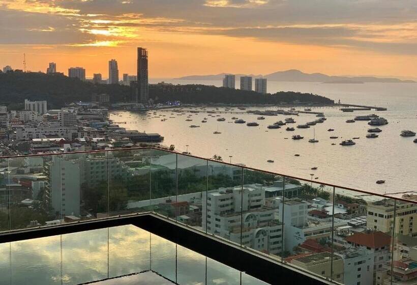 Номер Deluxe Вид на Море с Балконом, 503 Edge芭提雅25层正海景大二房二厅二卫, 沙滩+步行街+购物中心