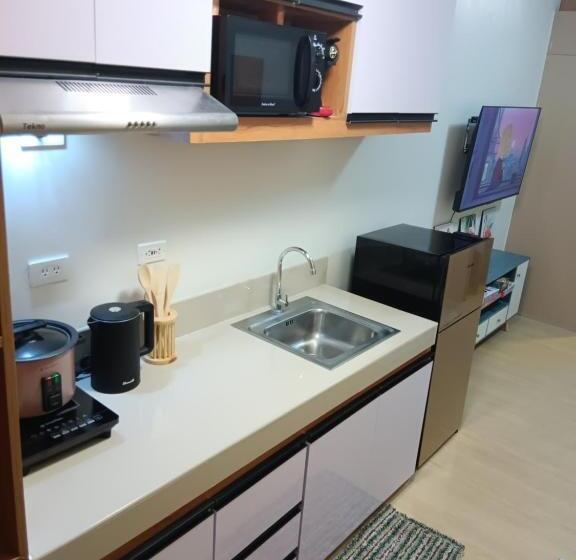 Апартаменты 1 Спальня, Amabilia Suite At Smdc Trees Residences