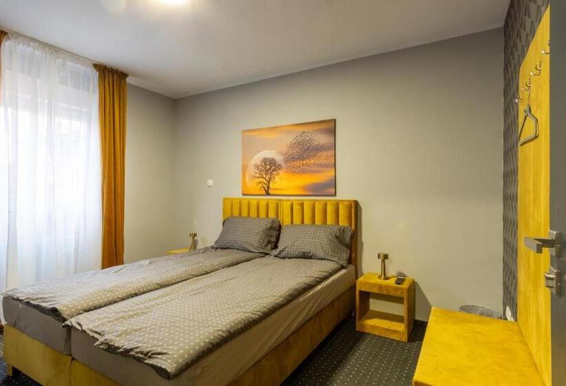 اتاق استاندارد, Bed And Breakfast 33